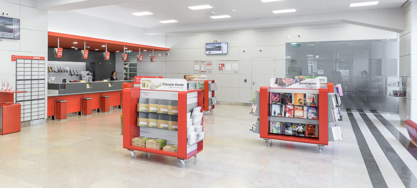 Interior de loja CTT