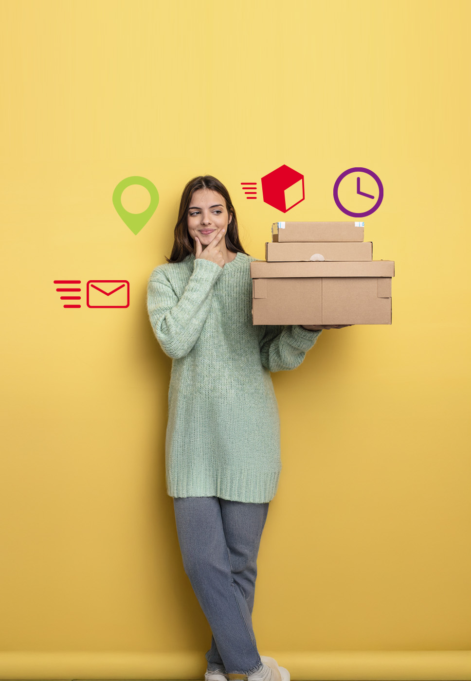 Menina com 3 caixas de envios na mão.
