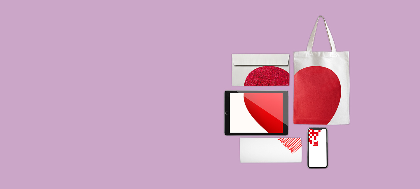 Diversos objetivos que todos juntos fazem um coração vermelho.