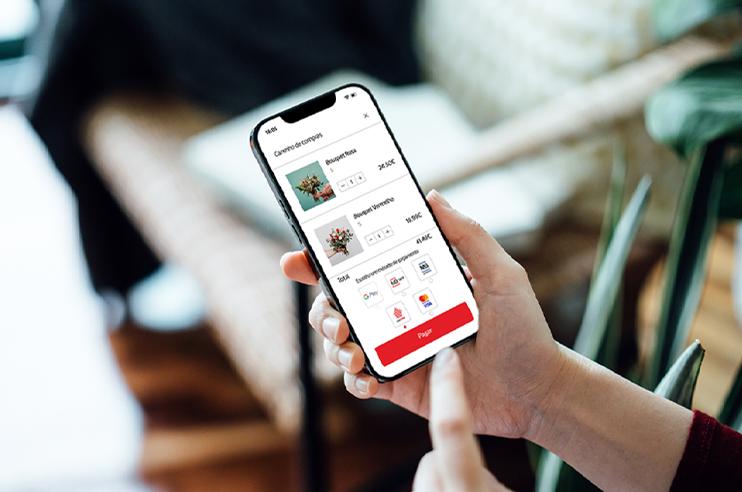 Telemóvel na mão de um individuo