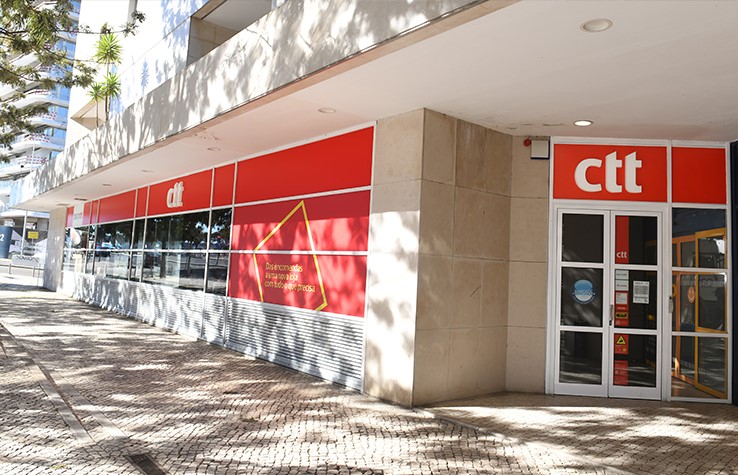 Fachada de uma Loja CTT.
