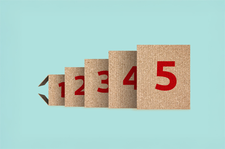 diversas embalagens com numeração